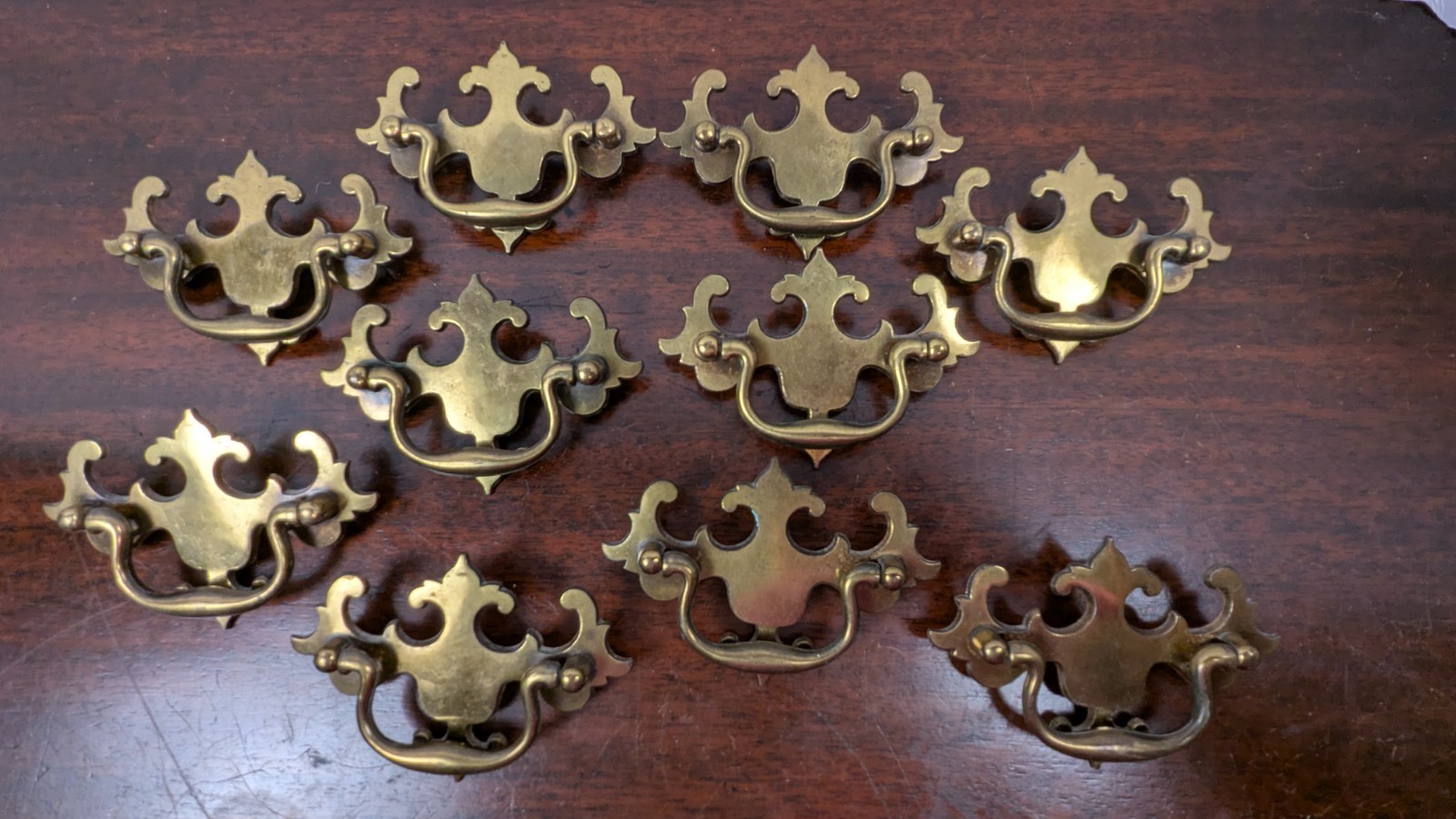 Vintage KBC 1 N19560 Brass Chippendale Batwing Drawer Pull Bail Handle 3″ Back