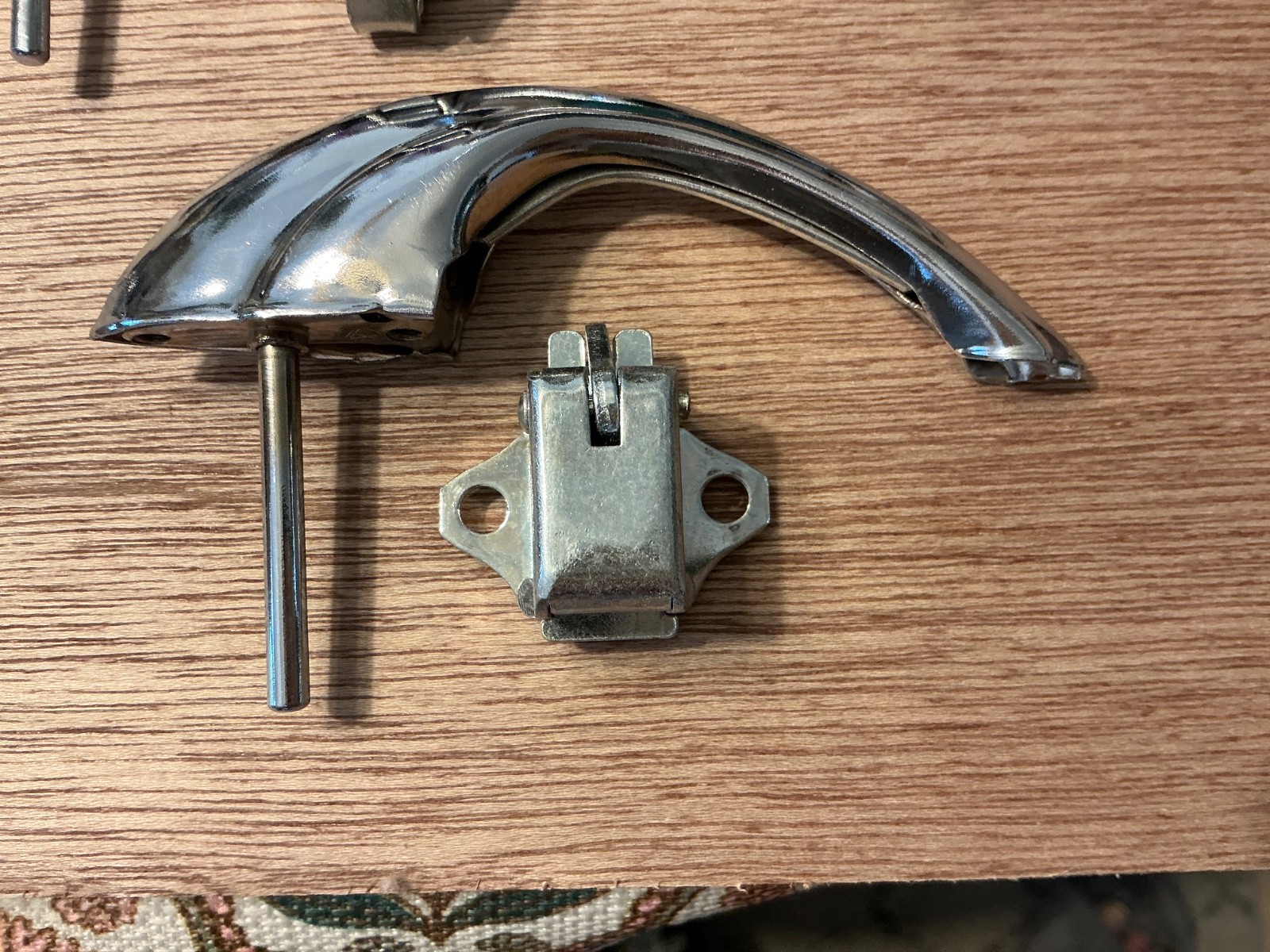 13 Vintage Mid Century Chrome Kitchen Bathroom Cabinet Door Latch Pull Handle
