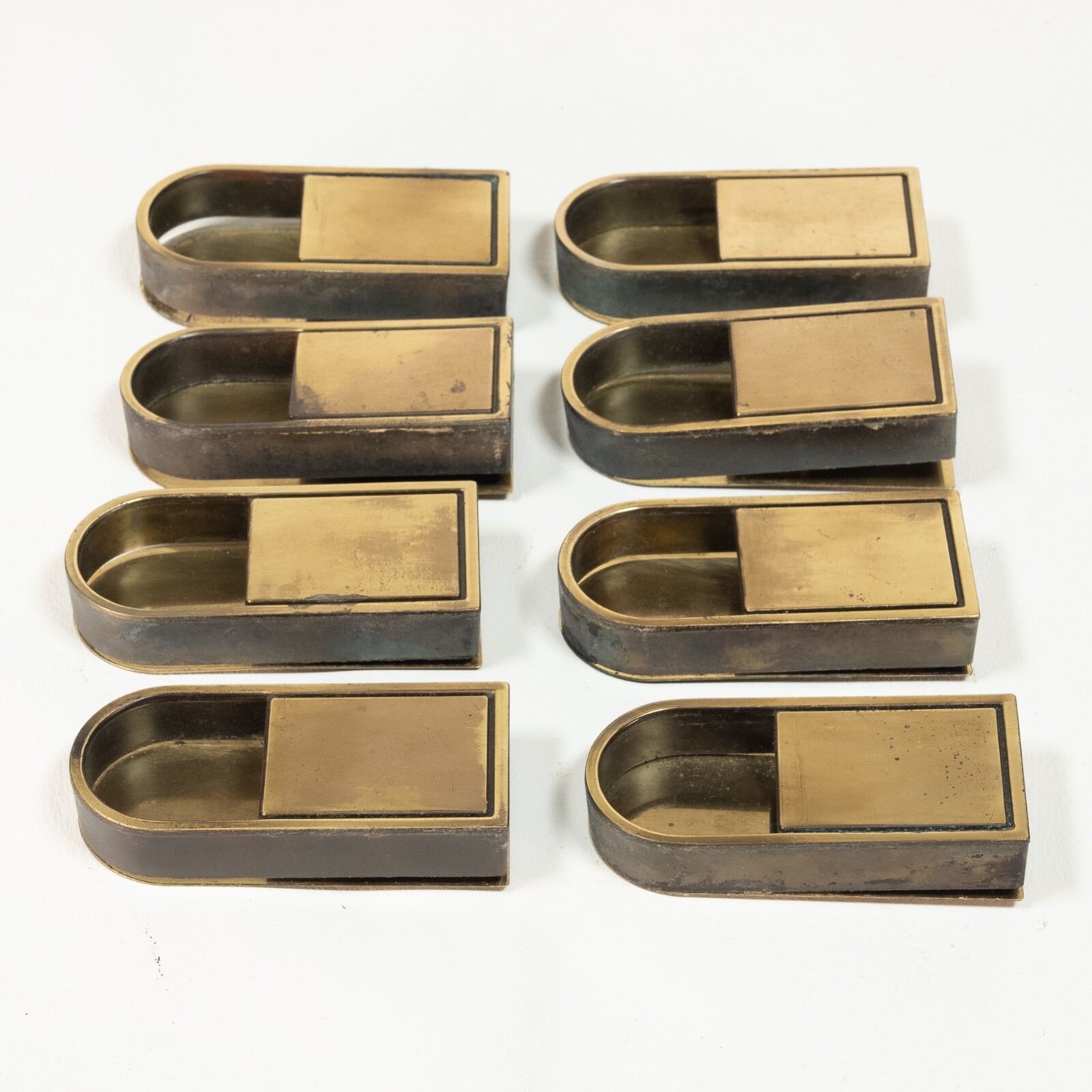 (1) Drexel Passage Drawer Pull Campaign Dresser Flush Brass Fixed Handle