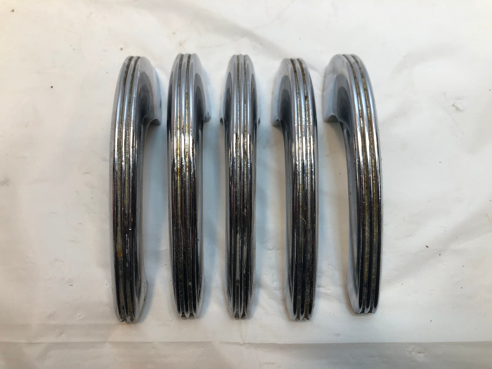5 Vintage MCM Chrome Drawer Pulls Ribbed Cabinet Door Handles 3.5″ Centers