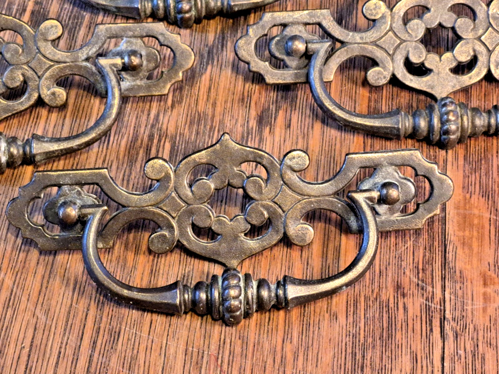 Lof 4 Vintage 1960’s KEELER BRASS Drawer Pull Drop Bail Handle Chippendale KBC1