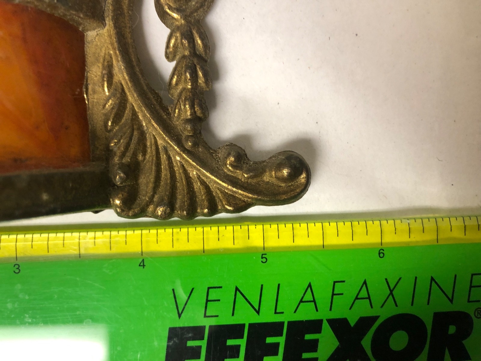 WATERFALL DRESSER PULL ART DECO BOW BUTTERSCOTCH BAKELITE IN CAST METAL VNTG SET