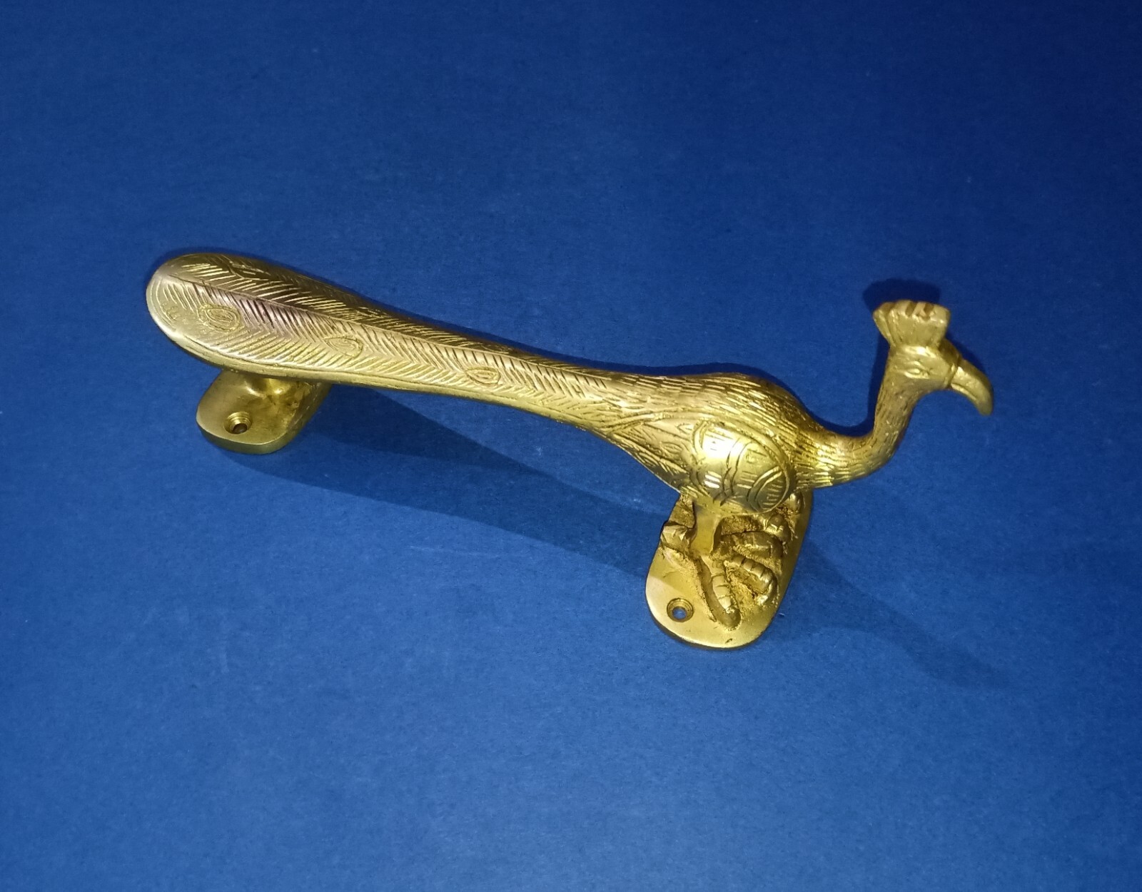 Brass Peafowl Cabinet Pull Peacock Fingers Base Cabin Entrance Door Handle HK506