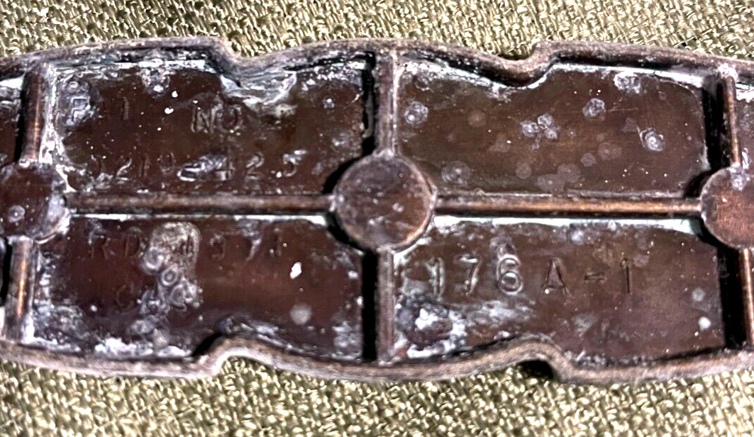 vintage 1971 (LOT OF 15) AMEROCK “CARRIAGE HOUSE” BRASS DRAWER PULLS 176A-1 rare