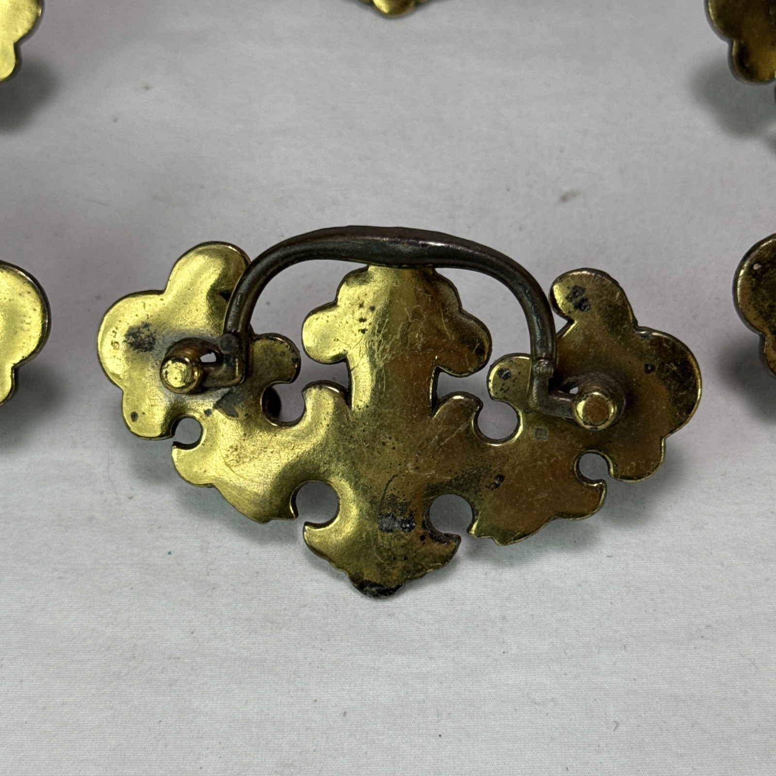 Chippendale Colonial Brass Antique Hardware Batwing Drawer Pulls Handles 6 Total