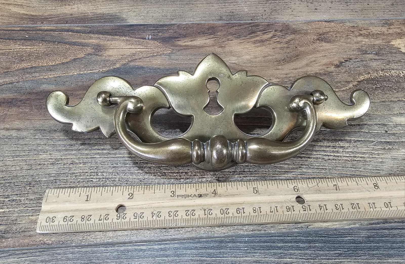 Vintage Large Keeler Brass Company Keyhole Drawer Handle Pull 8″