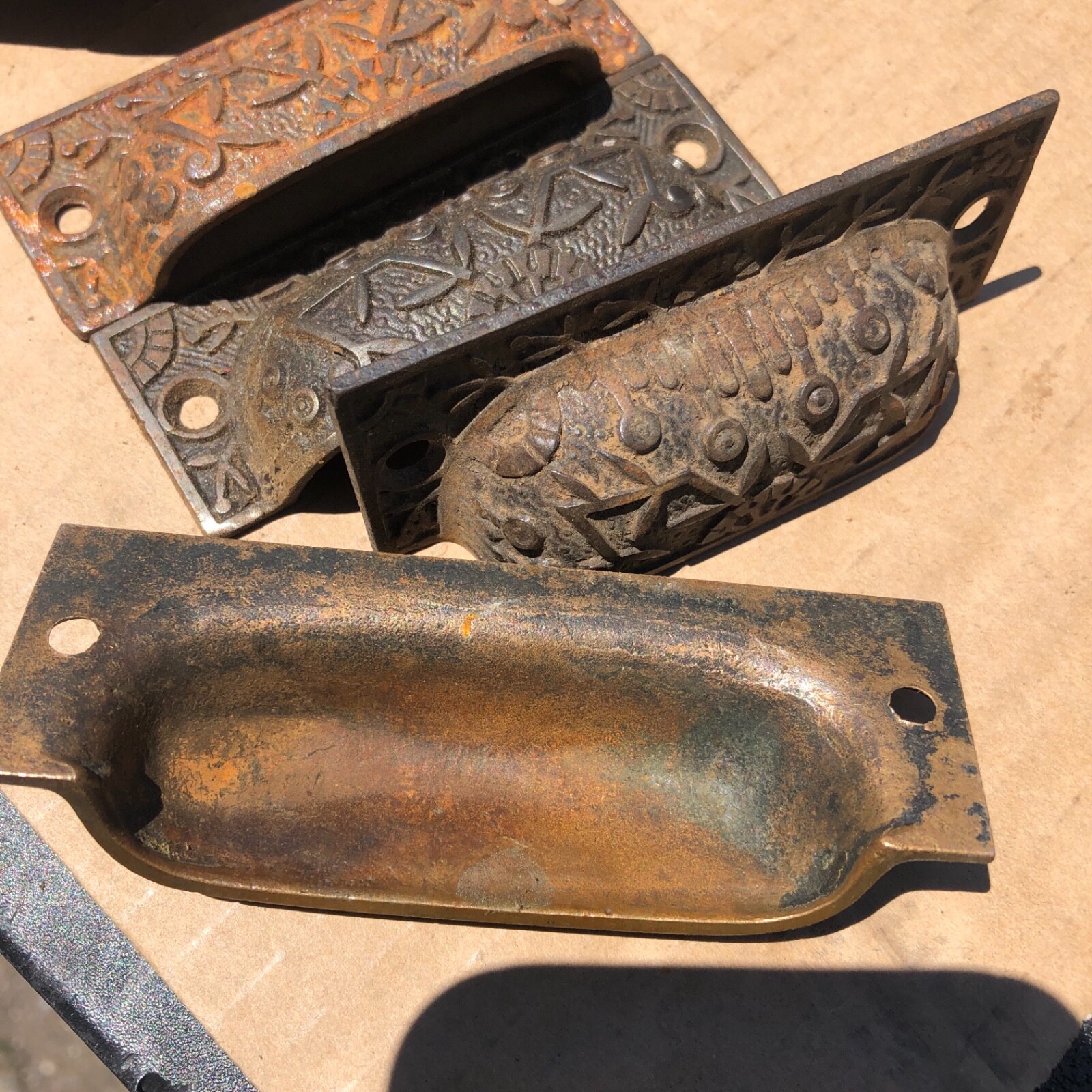 Pretty set 7 c1870 matching authentic VICTORIAN cabinet pull hardware 3 sizes