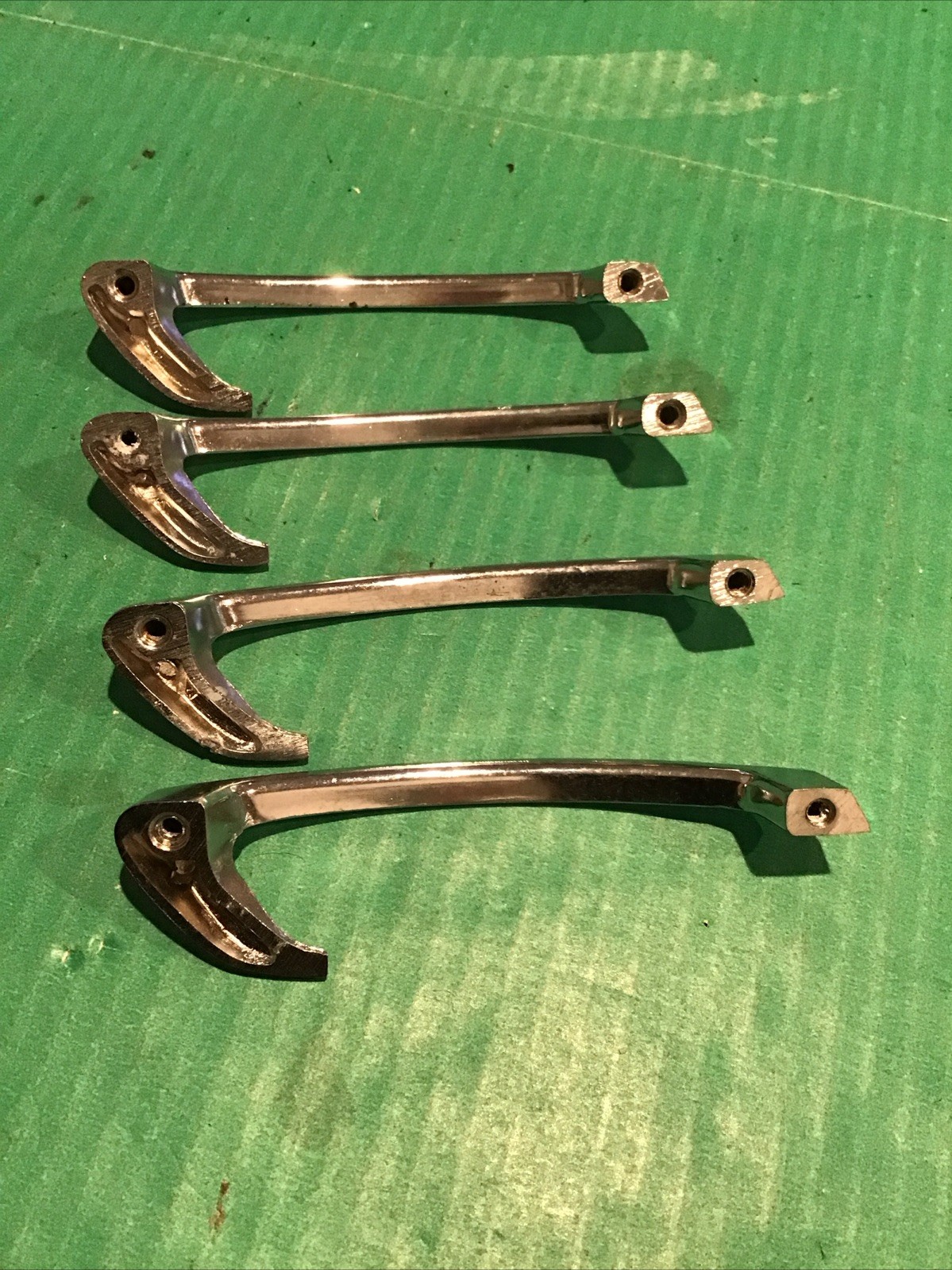 Lot of 4 Vintage 4.5″ Shiny Chrome MCM Art Deco 50’s Atomic Drawer Pulls Handle