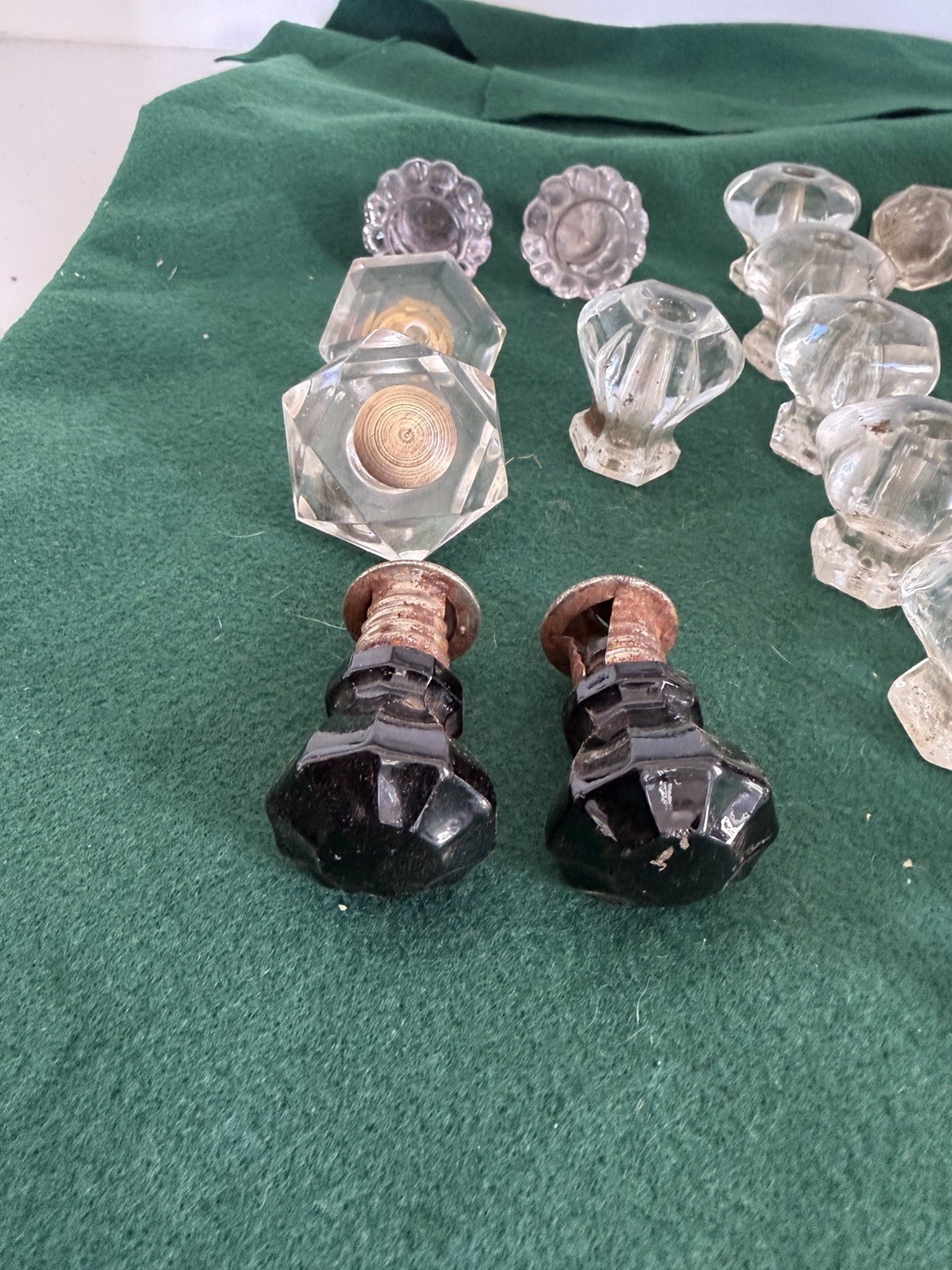 26 Assorted Antique Clear, Black, Purple Glass Drawer Pulls 2 Floral, 3 Faceted