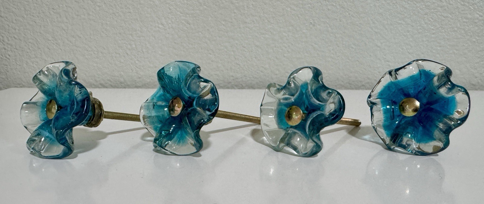 Set Of 4 Vintage(?) Blue Clear Blown Glass Flower Cabinet Drawer Knobs Pulls