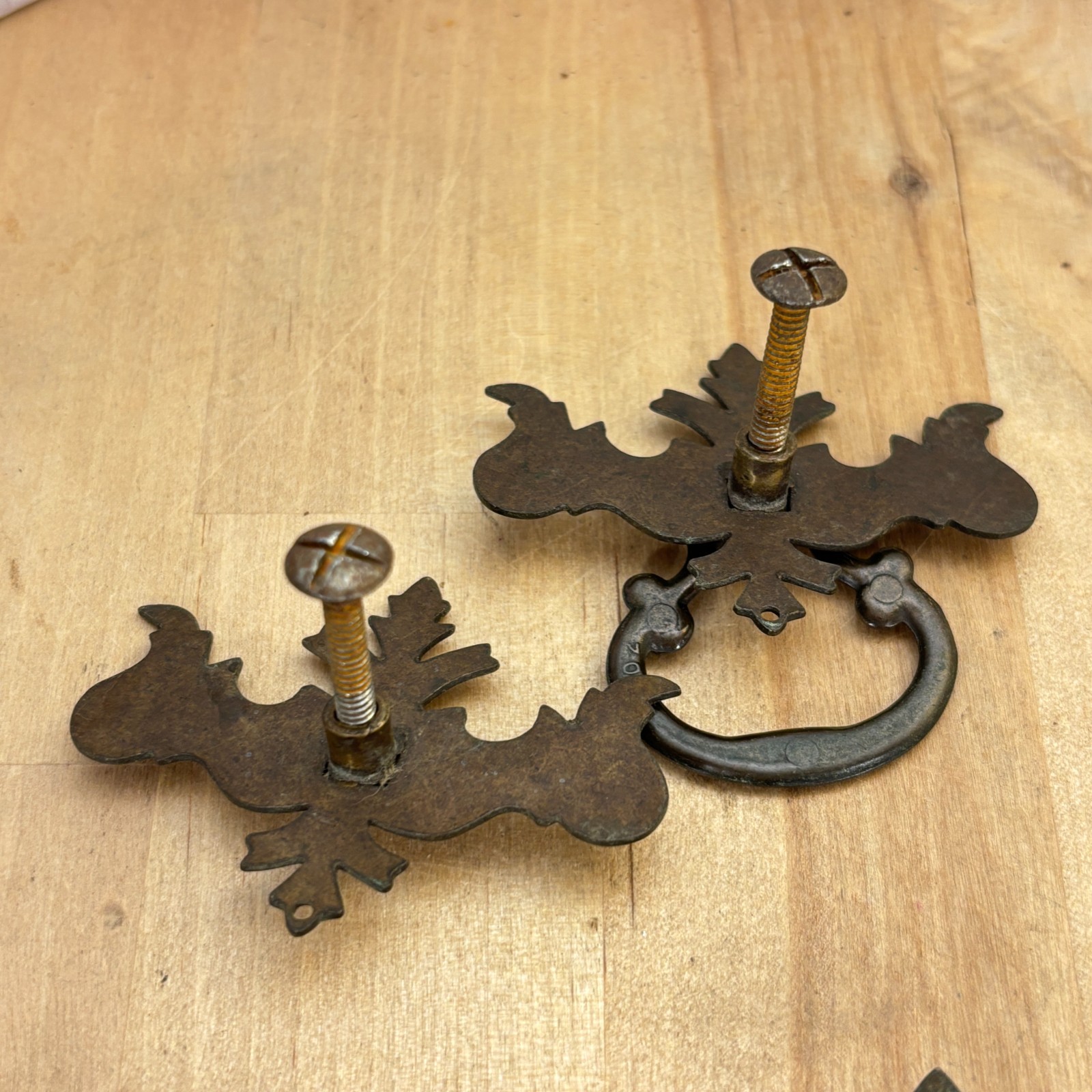 Lot 7 Chippendale Style Swinging Batwing Antique Pulls, Larger 3.25″w