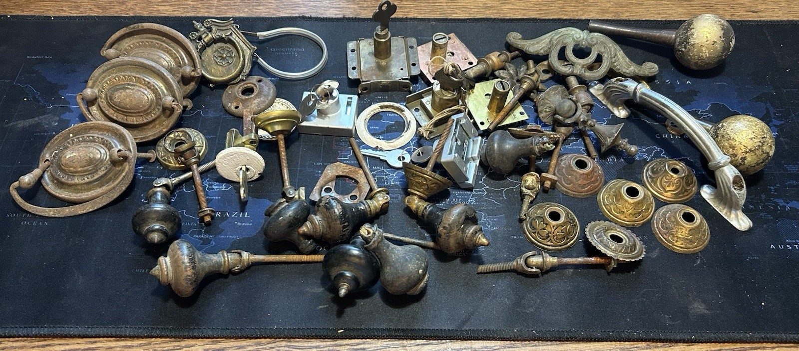 Antique/Vintage Door/Drawer/Cabinet Hardware Lot