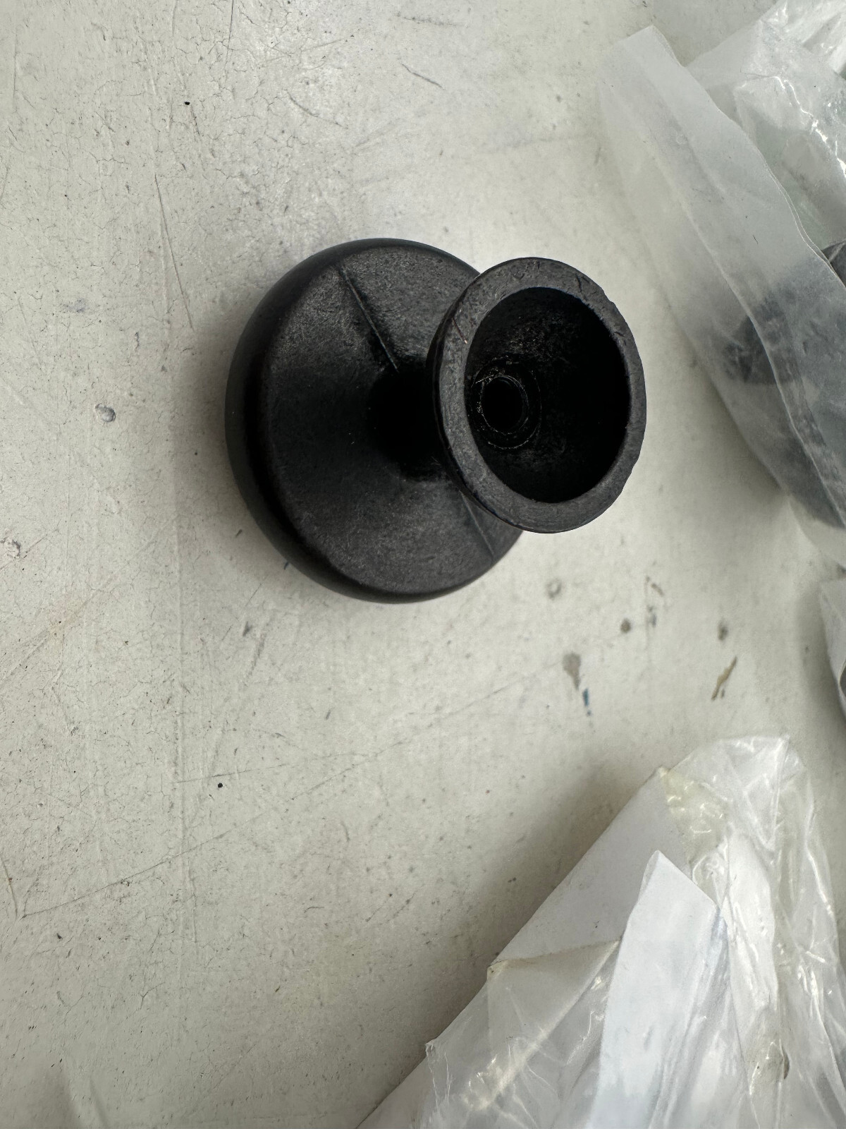 Lot 8 GlideRite 1-1/8″ Round Hammered Cabinet Knobs Oil Rubbed Bronze 5080-ORB