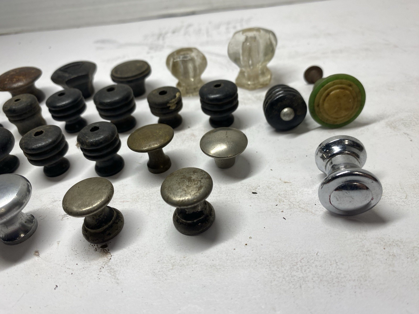 Vintage Lot Of 25 Various Mixed Material Pulls Knobs