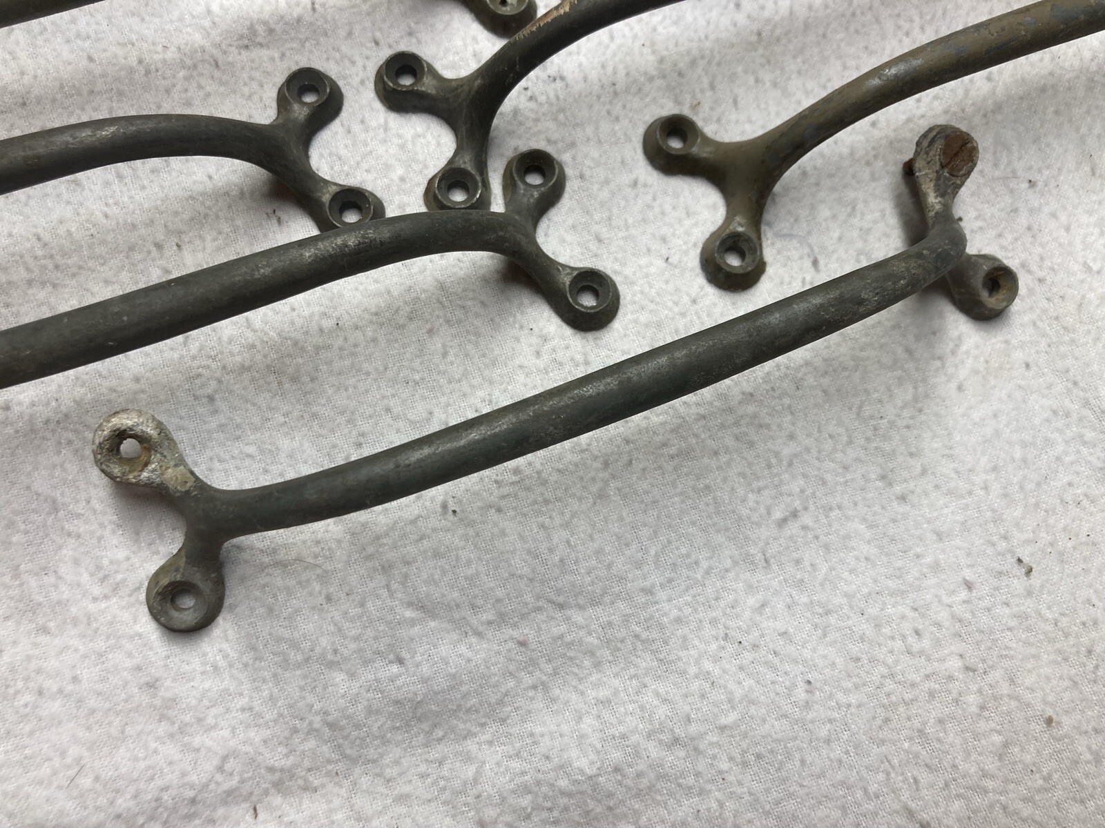 LOT 15 ANTIQUE HANDLES, DRAWER PULLS 1930s 1920s 1910s