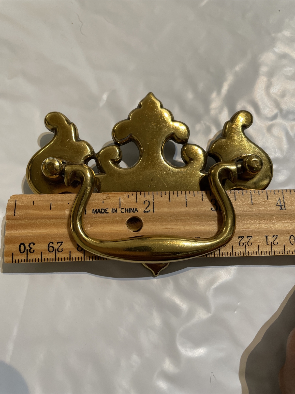 Vtg Cont B 1987 Drop Bail Drawer Pull Handle B9670 Shiny Brass 4” Center 2.5”