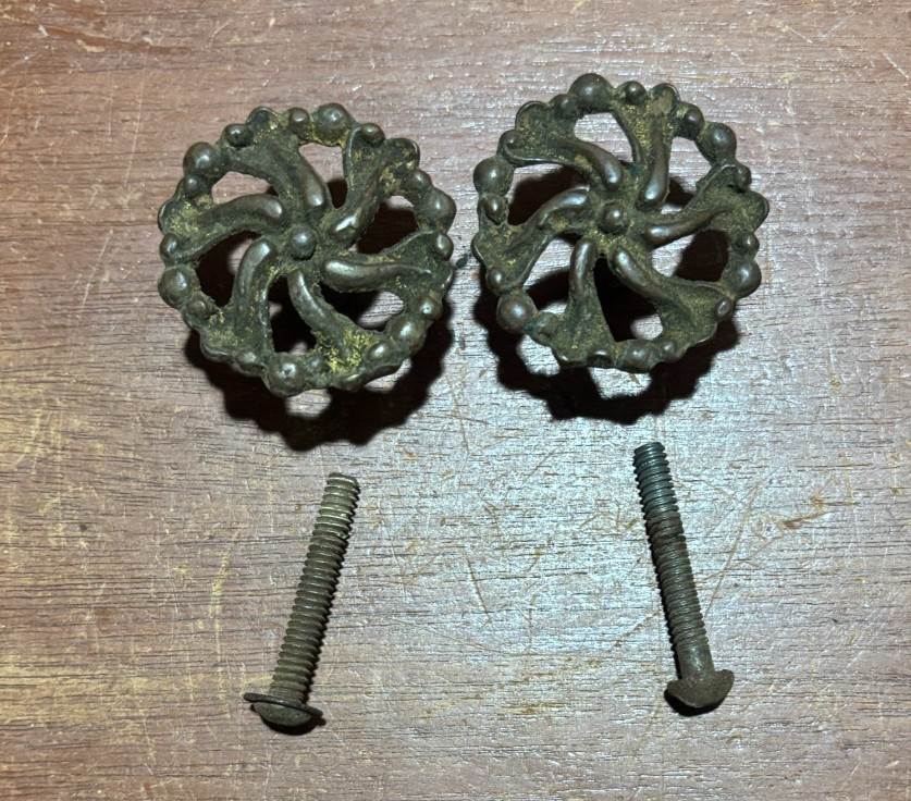 Pair Of Vintage Antique Ornate Round Cabinet Knob Drawer Pulls 1 1/2 Inch