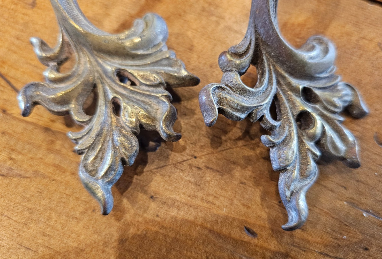 Set Of 2 French Provinicial Drawer Pulls Ornate