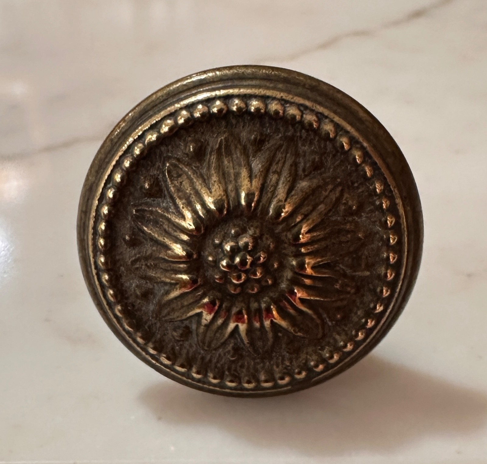 4 Vintage Solid Brass Dresser Drawer Round Pulls Knobs SUNFLOWER Center 1 1/4″