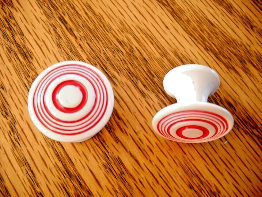 One Vintage Nos White Enamel Metal Drawer / Cabinet Knob Red Concentric Circles