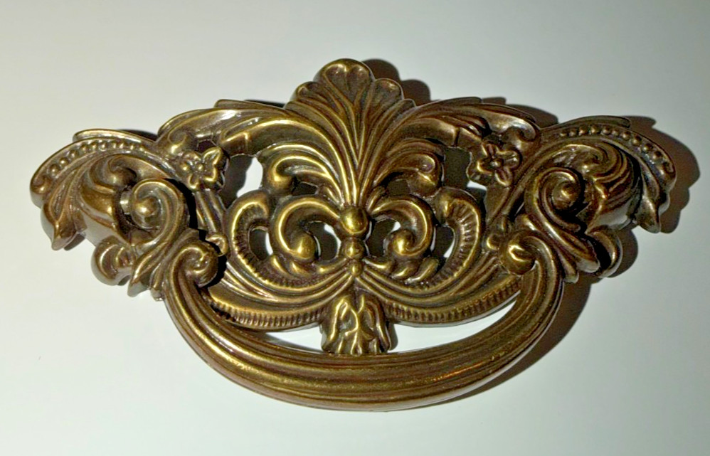 Vintage Keller Brass Co Ornate Drawer Pull Lot of (10) 45902/45903