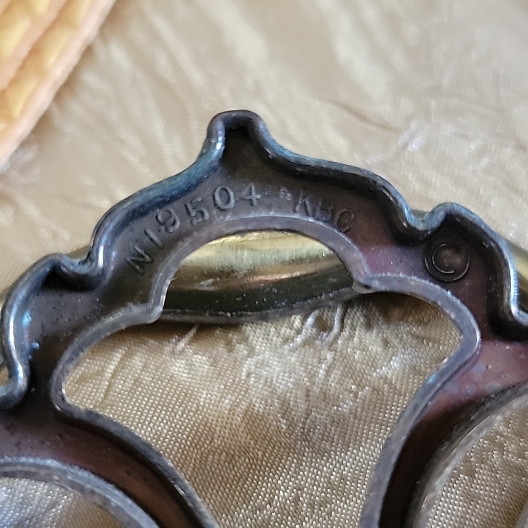 Lot of 4 VTG Brass Metal Drawer Pulls Handles Batwing Keeler Brass Co KBC3 N1935