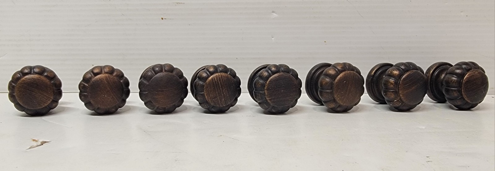 Lot Of 8 Drawer Knobs Pulls Bronze Ornate Design Metal