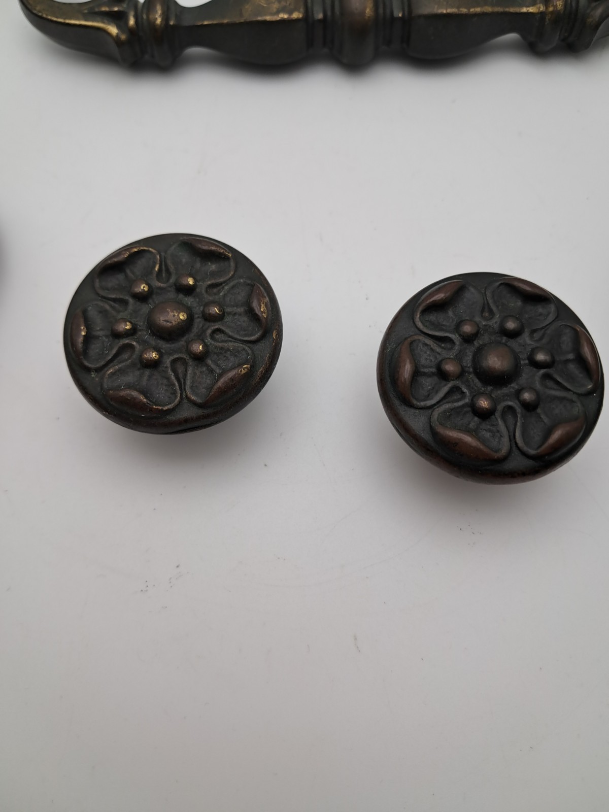 Vintage KBC Brass Cabinet Hardware Lot Ornate Drawer Pulls Knobs Handles 6pc Set