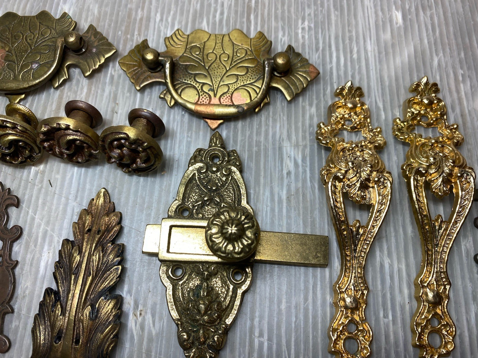 Vintage To Antique Mixed Miscellaneous Hardware Lot