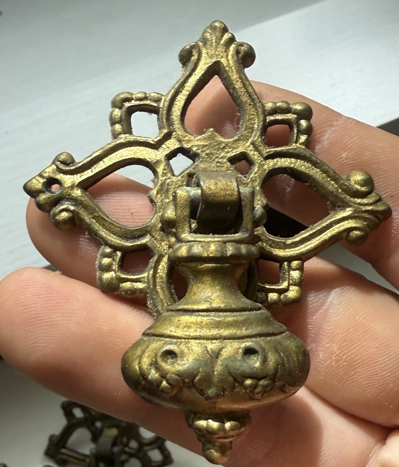 (6) Vintage Keller Brass Co Gothic Tudor Drop Bail Drawer Pulls KBC G606 Ornate