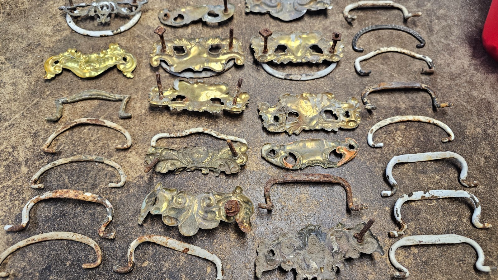 Lot 33 Antique Vintage Brass / metal Drawer Bail Pull Handles Mismatched