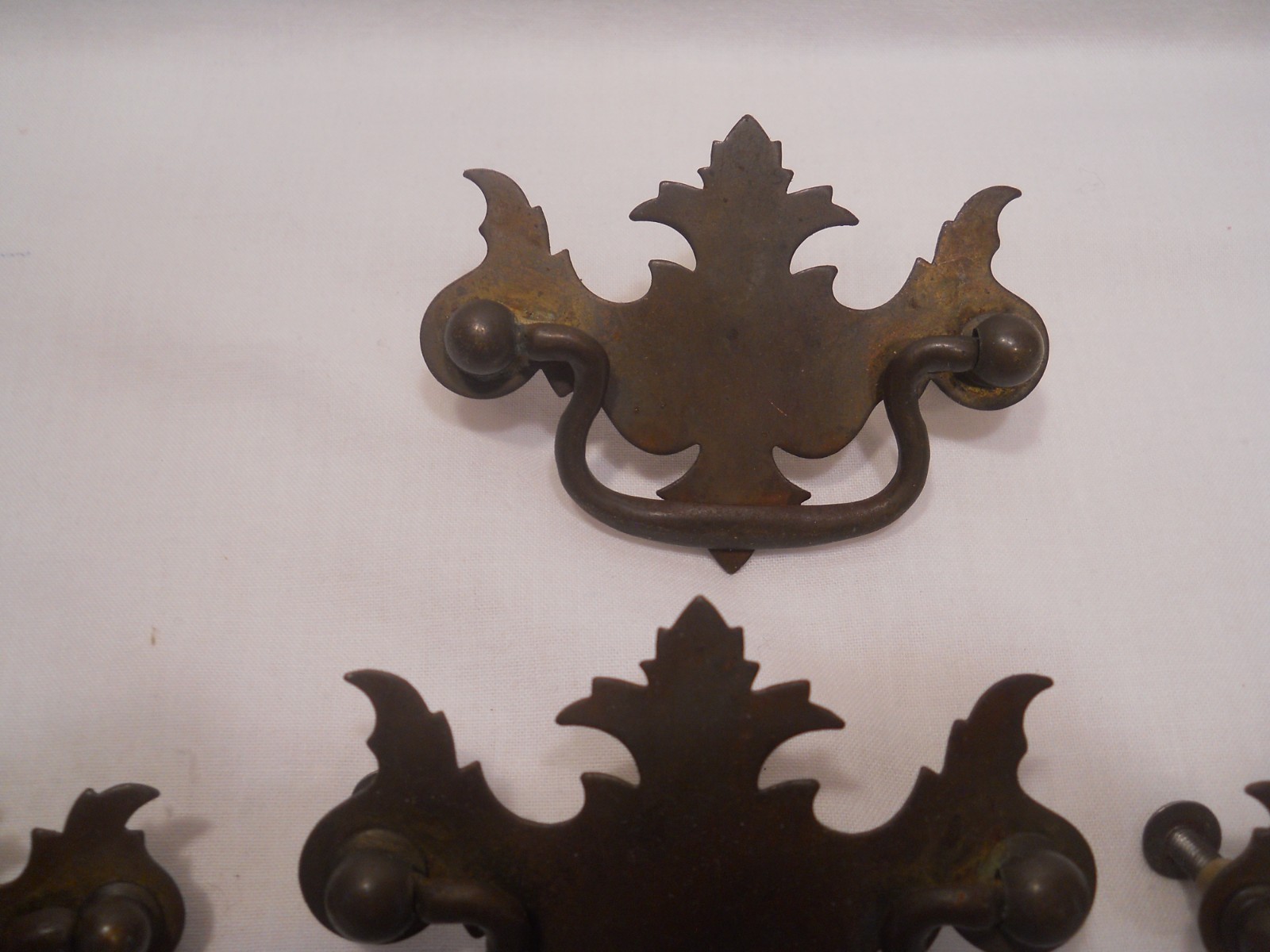 5 Vintage Ornate Brass color Drawer Floral Cabinet Pulls 3 large 2 small