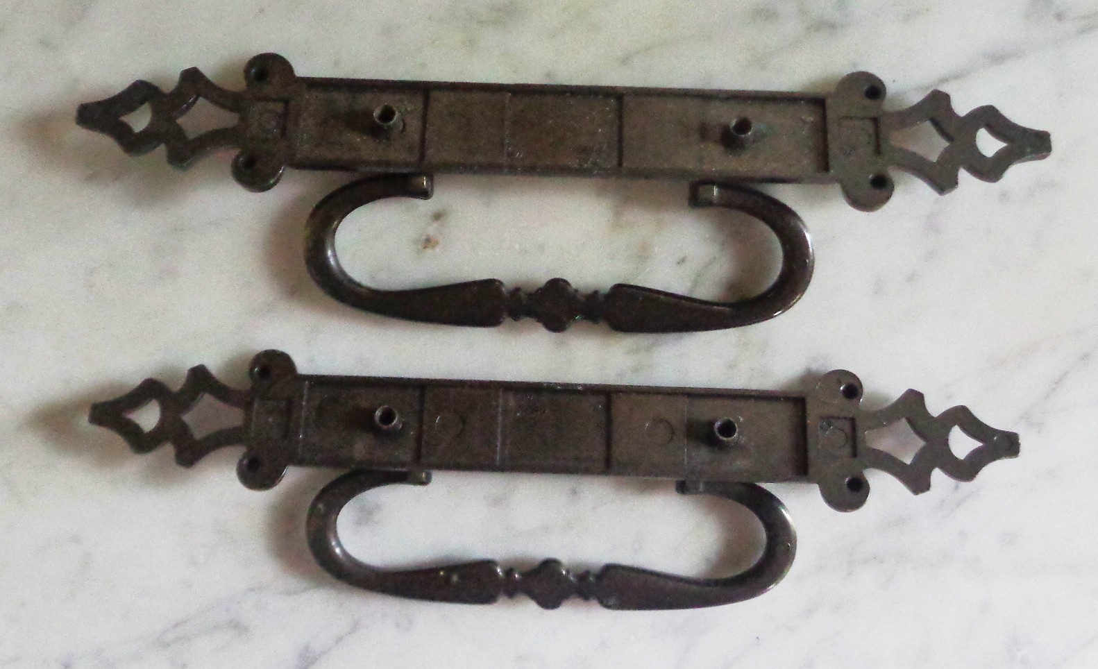 2 Amerock Carriage House Cabinet Drawer Pull Handles w 8 3/8″ Back Plates