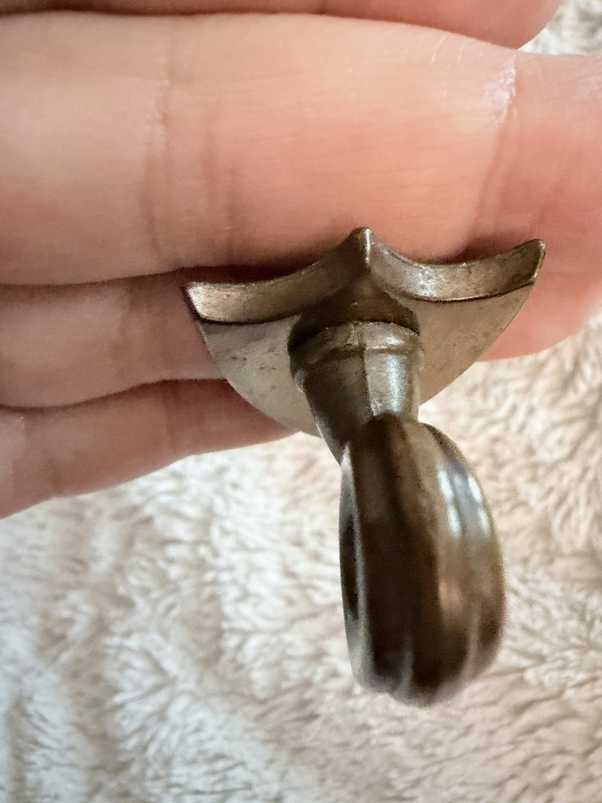 Lot of 10 Vintage KBC Keeler Brass Co Shield Cabinet Knobs Drawer Pulls 4599