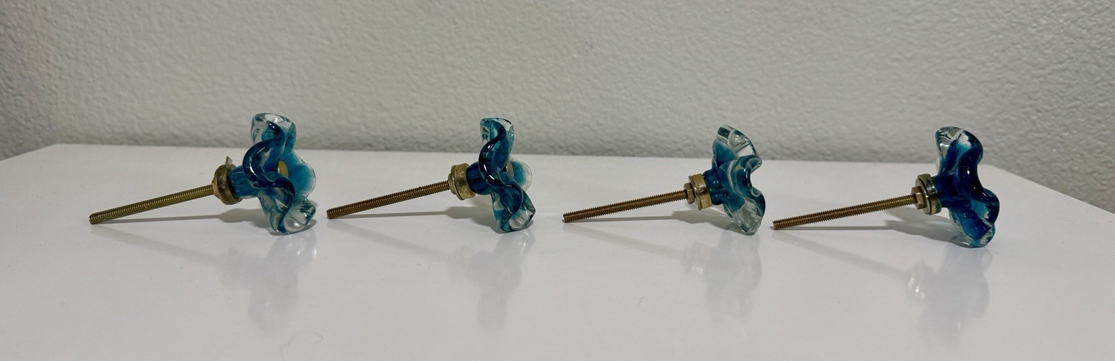 Set Of 4 Vintage(?) Blue Clear Blown Glass Flower Cabinet Drawer Knobs Pulls
