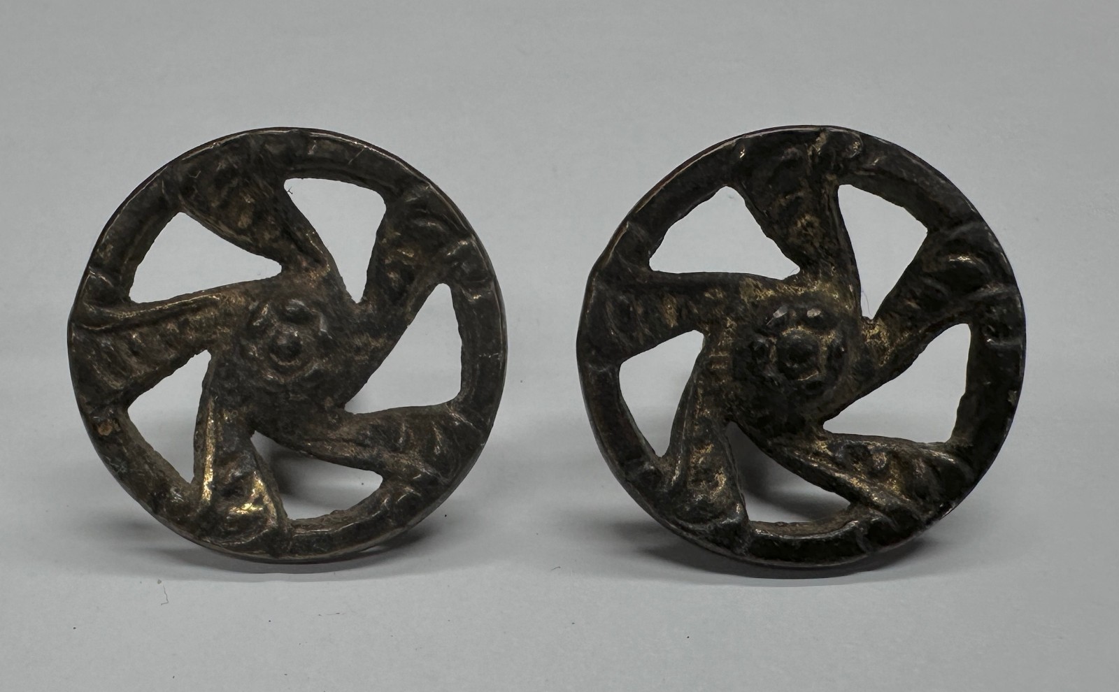 Lot of 6 Antique Brass Round Ornate Pierced Drawer Cabinet Dresser Pulls Knobs