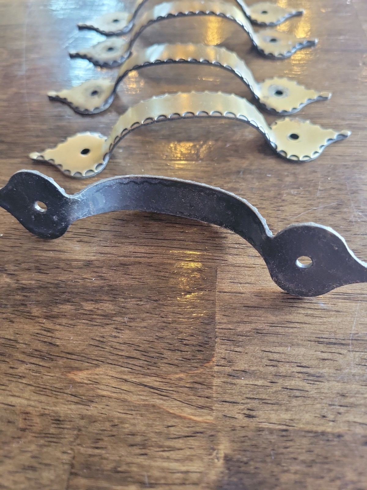 5 Vintage ANTIQUE BRASS Cabinet Hardware DOOR PULLS Drawers Handles D