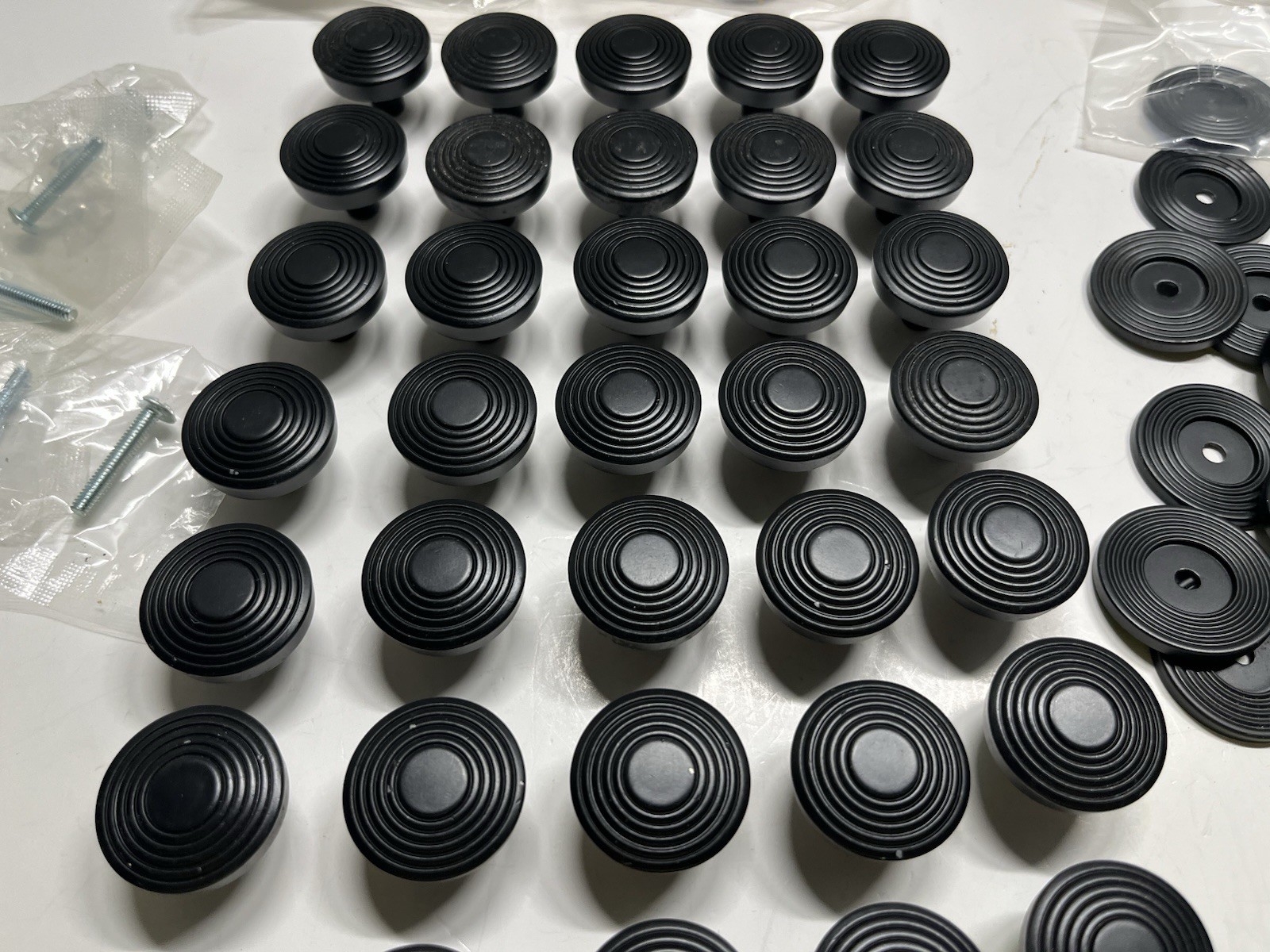 Vintage Lot (40) NOS 2006 Matte Black Heavy Ribbed Design Drawer/Cabinet Knobs