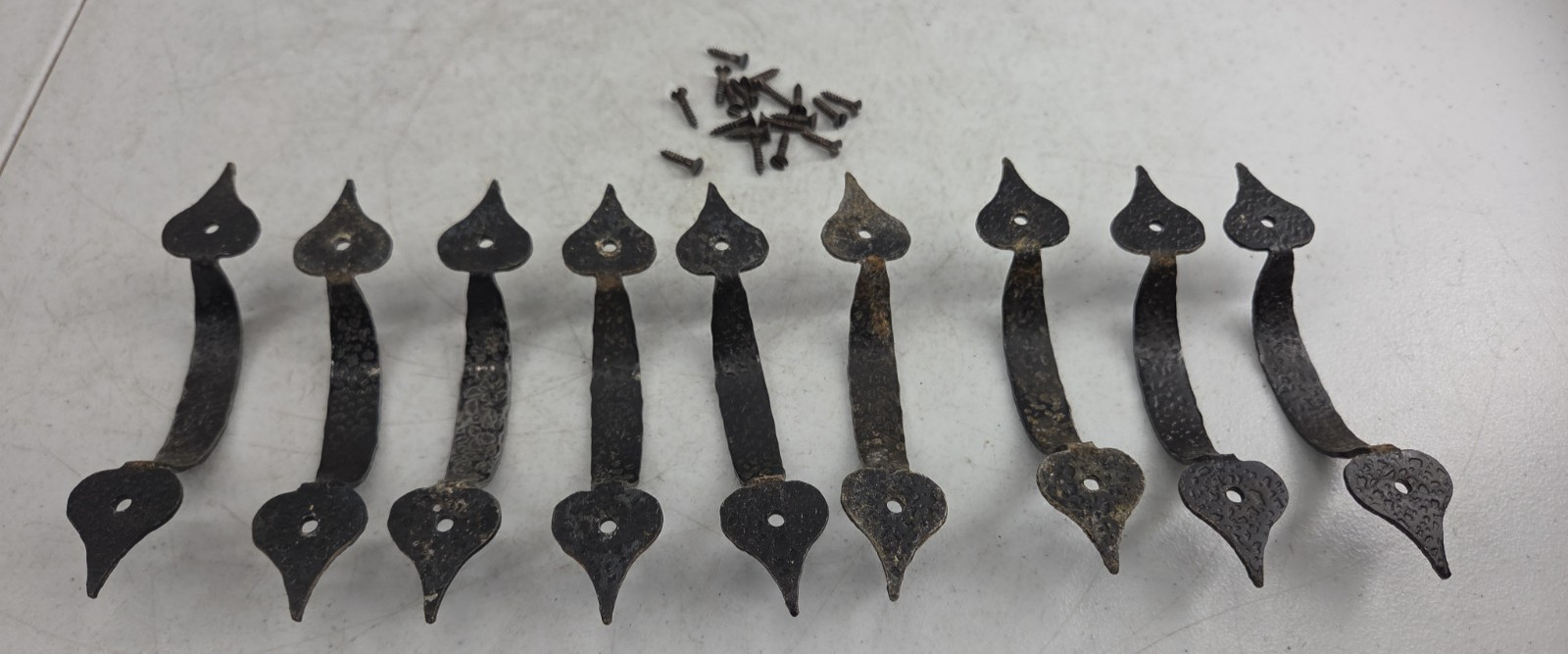 Vintage Lot of 9 Drawer Pull Handles Hammered Pointed Handle Cupboard Black No 2