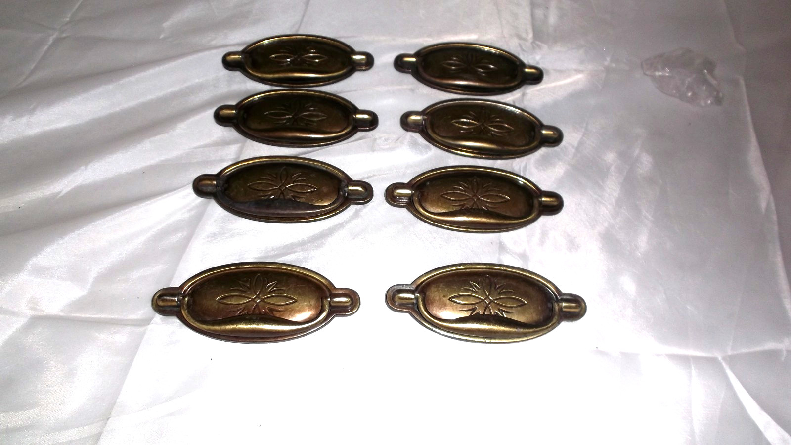 4 Pairs of Keeler Brass Co Vintage 2 Mount Oval Brass Drawer Pulls. 4 1/2″ cent
