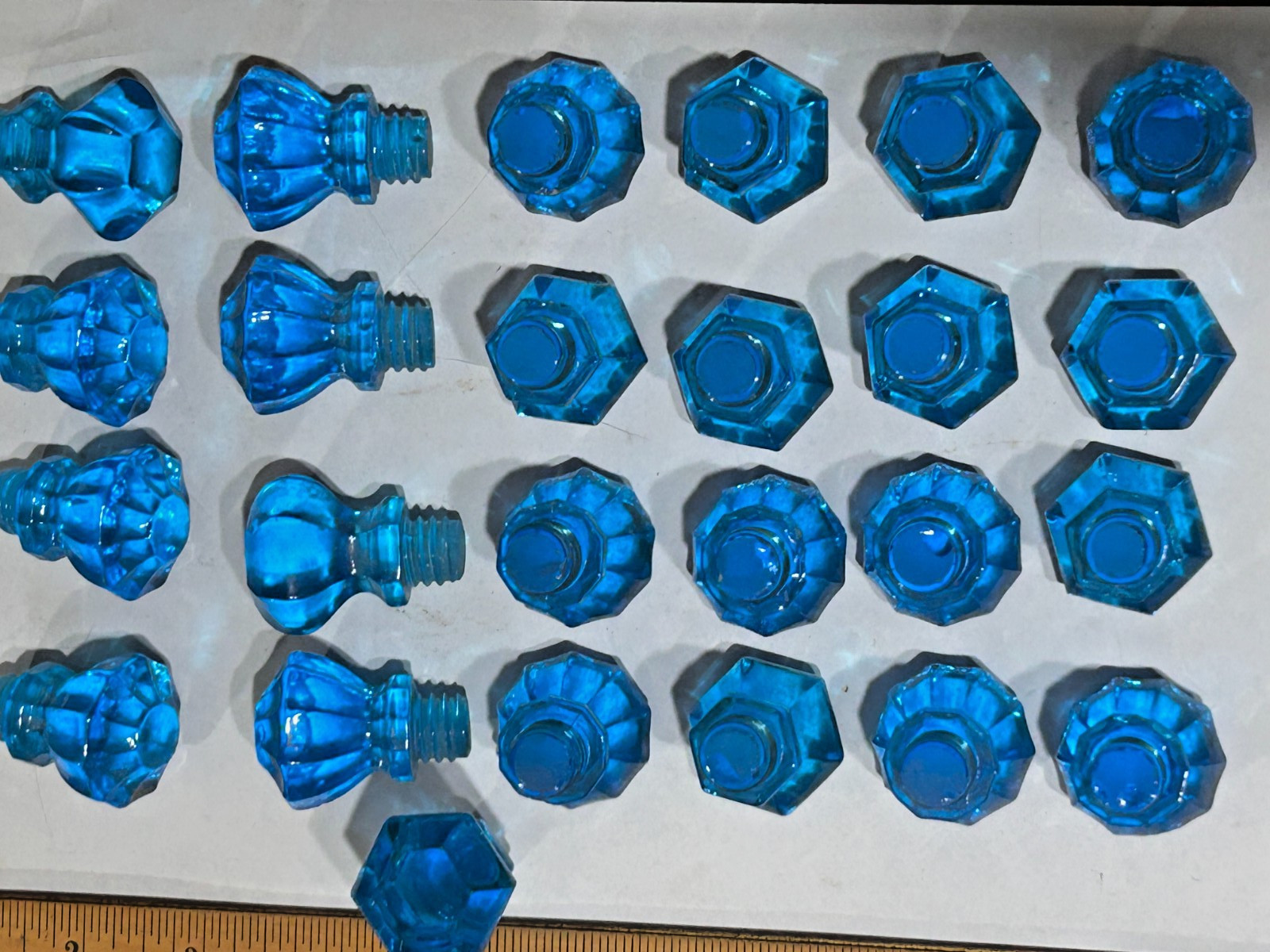 25 BEAUTIFUL ANTIQUE THREADED BLUE GLASS CABINET DOOR DRAWER PULLS KNOBS