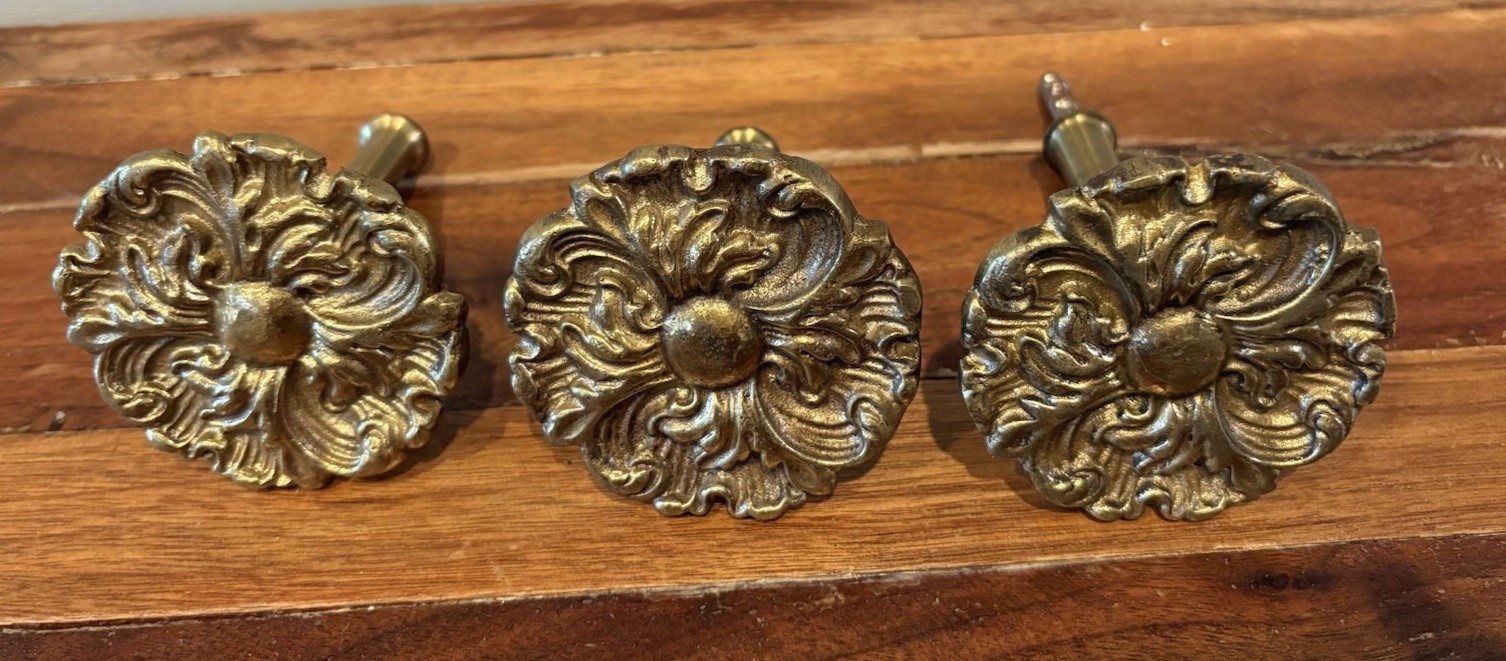 Antique Solid Brass Round Ornate Floral Drawer Cabinet Dresser Knobs/Curtain Tie