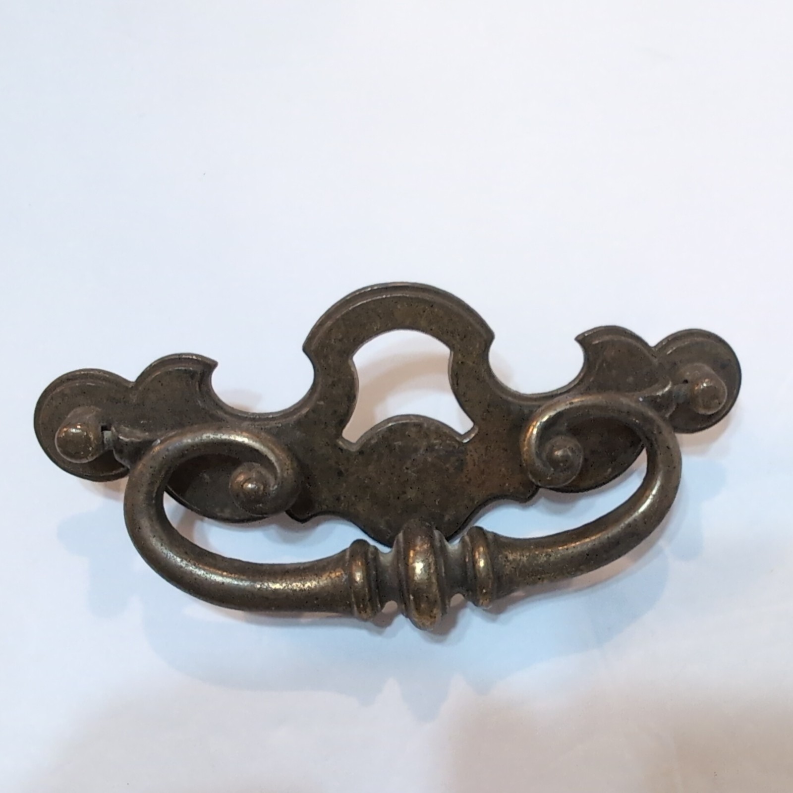 5 BPC 2977 1671 Large 1940s Drop Bail Pull Handle Dark Brass 5-1/4″ Centers MCM