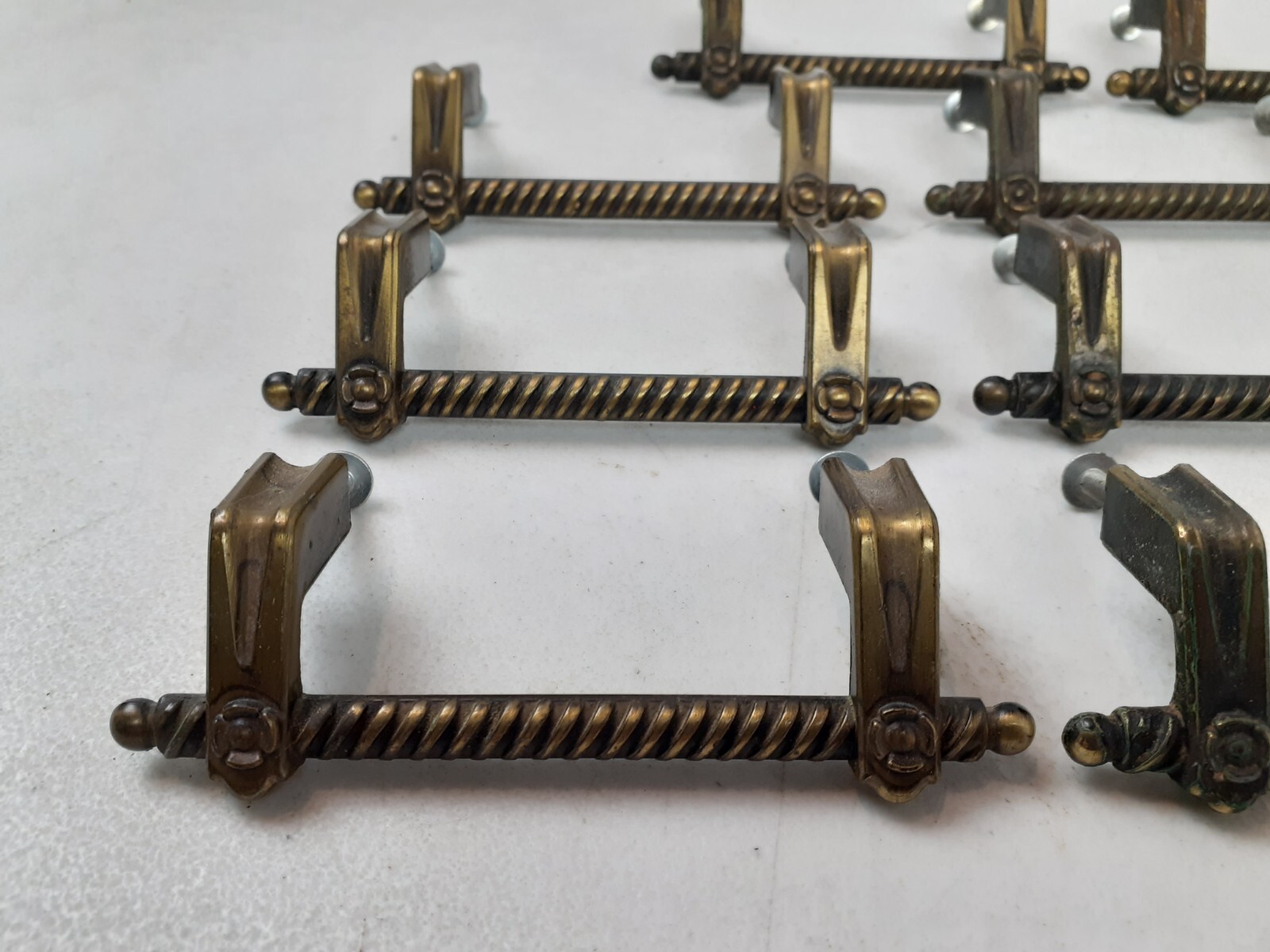 Lot of 11 Vintage Ajax “Roped” Metal Drawer Pull/Cabinet Handles w Screws 4.5″