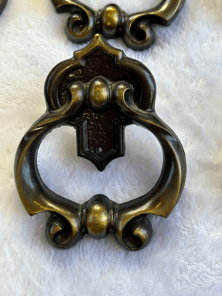 Vintage Brass Amerock Drawer Pulls/Knobs, Set of Six, Antique Dark Brass 3 3/8″