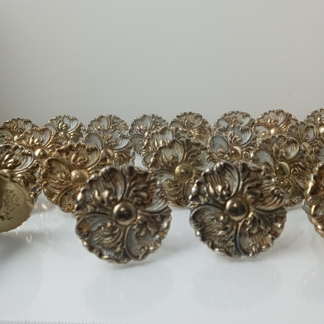 28 Rococo Art Nouveau Regency style gold tone furniture drawer Pulls Vtg Salvage