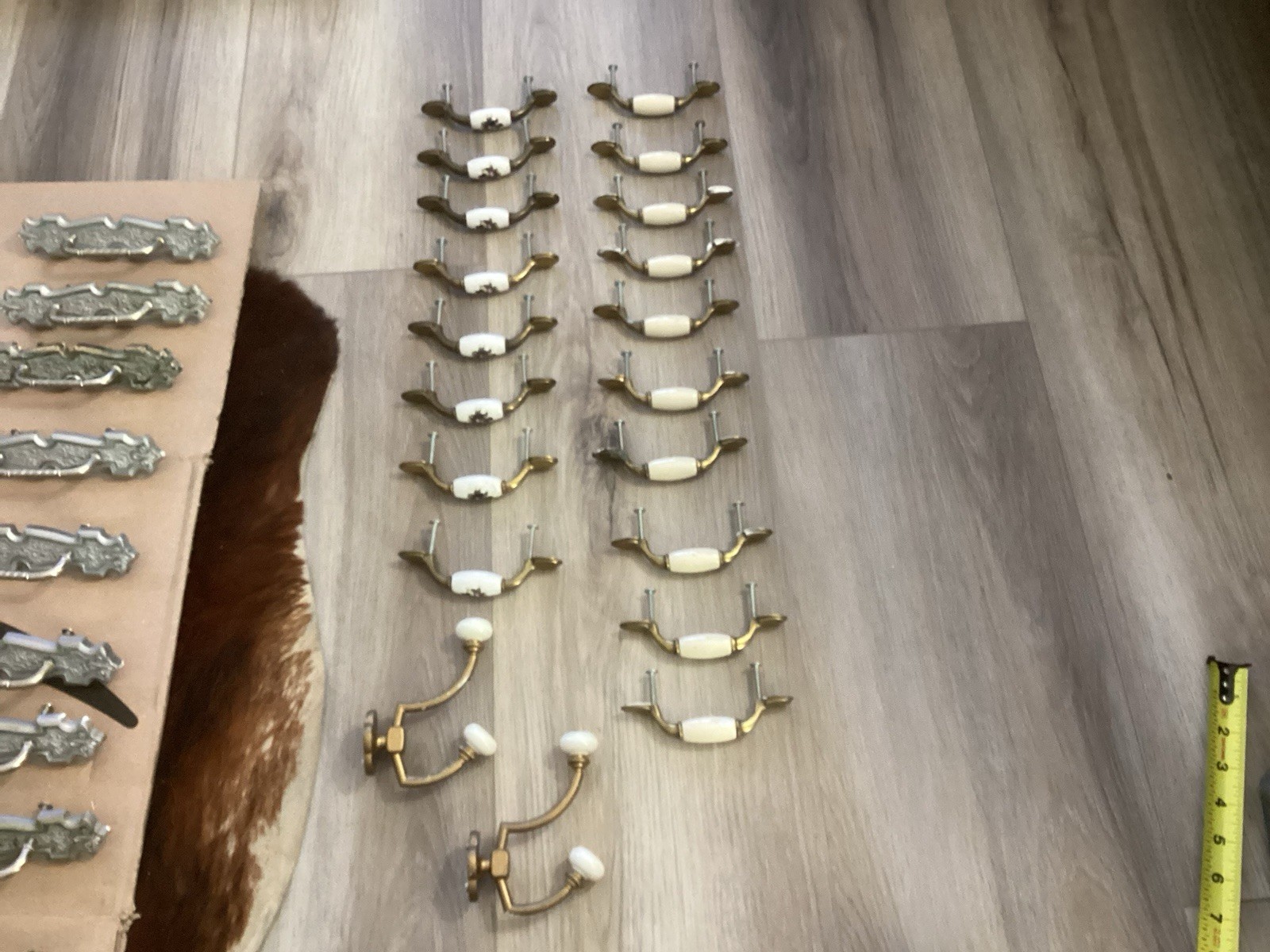 Drawer And Cabinet Door Pulls Handles Vintage