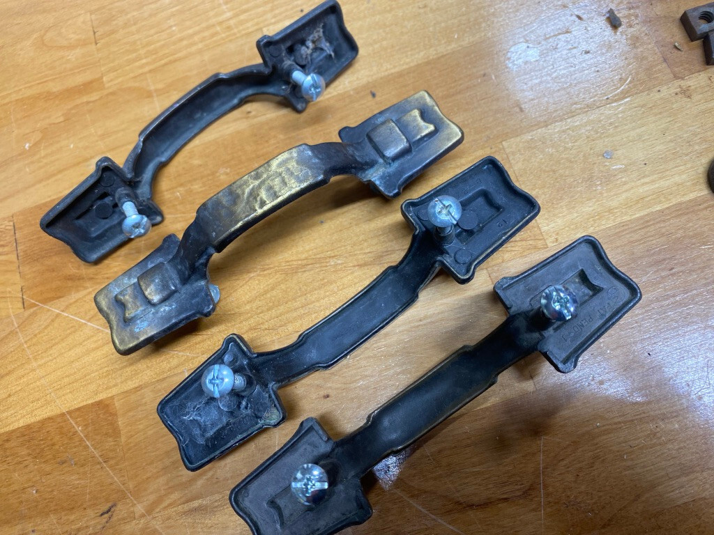 4 vintage 5 1/4″ bronze tone drawer pulls for restoration or vintage project