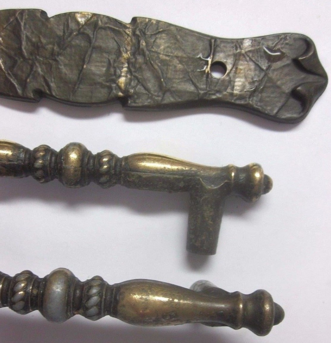 Amerock 176 Carriage 1971 Dark Hammered Brass Pull Handle & Backplate 3″ Centers