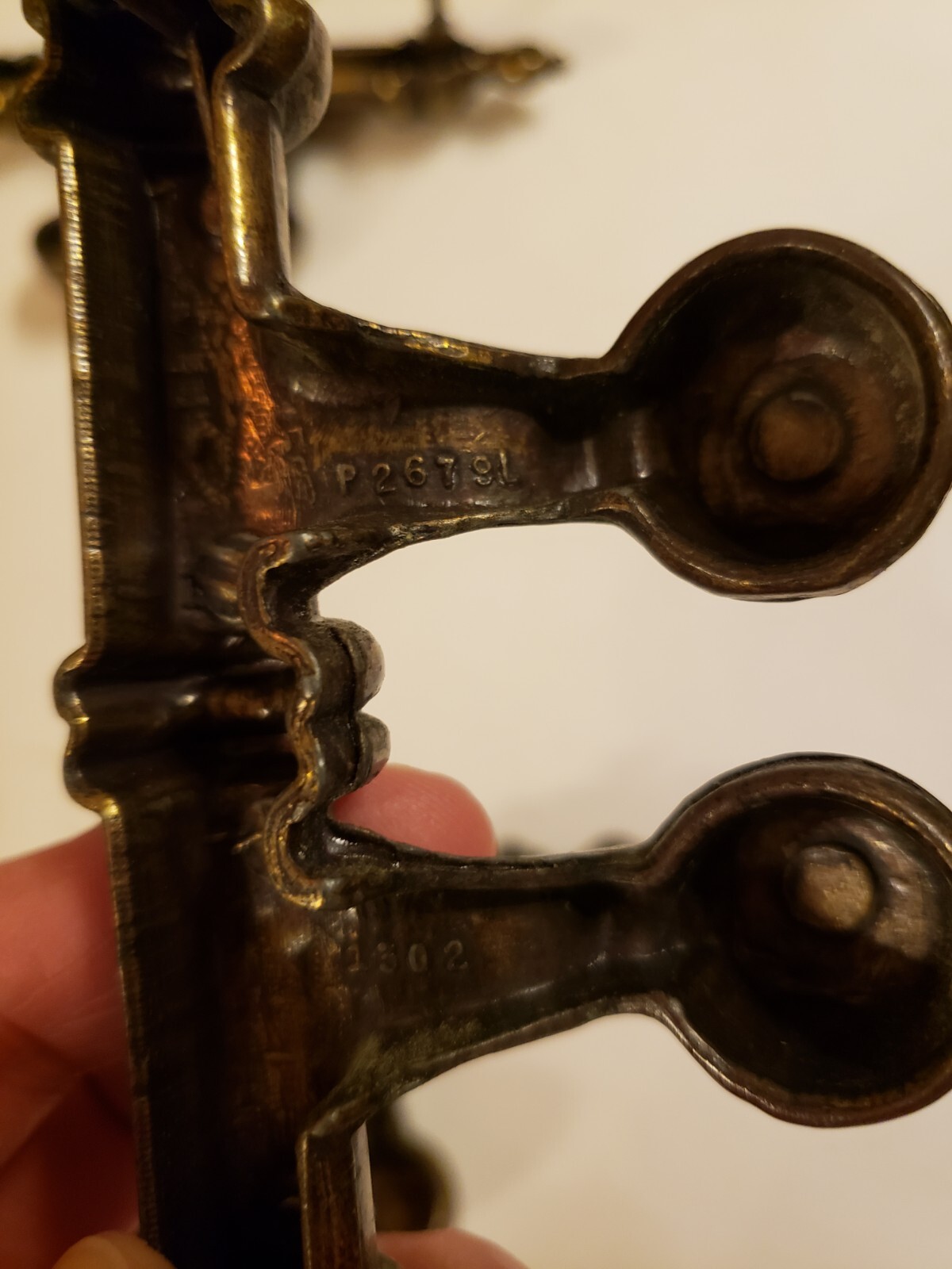 8 VTG Belwith Spindle Brass Drawer Pulls w/ Finger Cups 4″ Post Mounts 6″Long